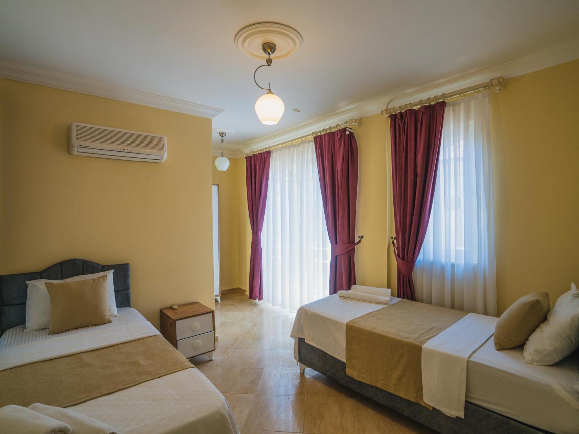 Sunset Beach Resort Aqua Lettings Fethiye Kültér fotó