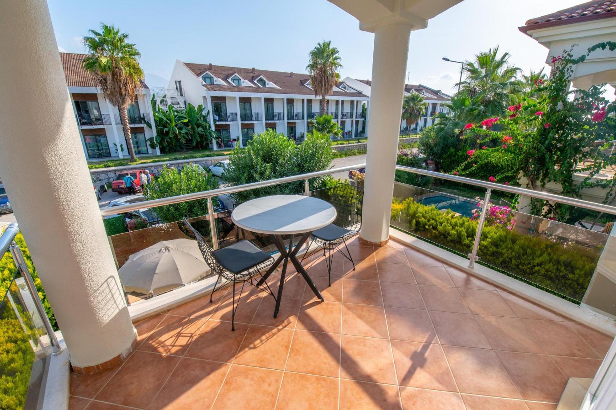 Sunset Beach Resort Aqua Lettings Fethiye Kültér fotó
