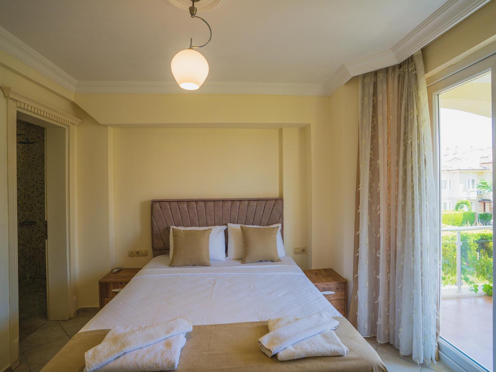 Sunset Beach Resort Aqua Lettings Fethiye Kültér fotó