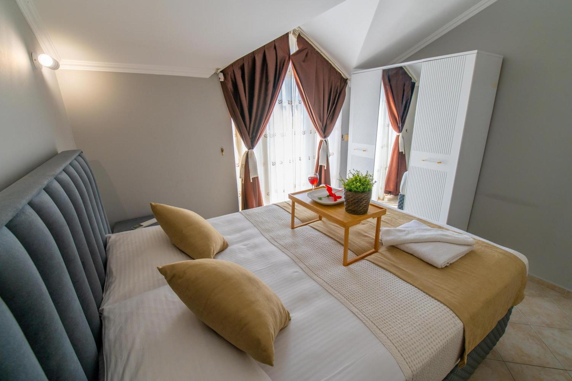 Sunset Beach Resort Aqua Lettings Fethiye Kültér fotó