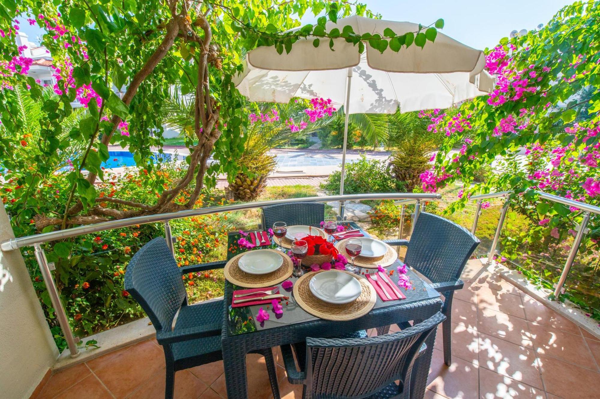 Sunset Beach Resort Aqua Lettings Fethiye Kültér fotó
