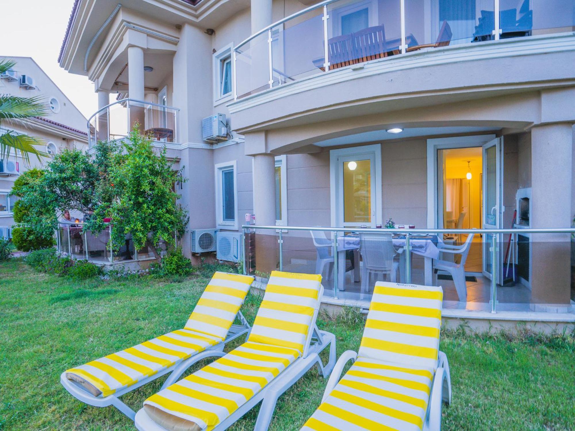 Sunset Beach Resort Aqua Lettings Fethiye Kültér fotó
